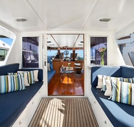 Charming Boat In Barcelona - Perfect Getaway Hotel Sant Adria de Besos Exterior photo