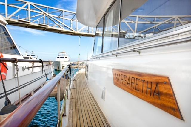 Charming Boat In Barcelona - Perfect Getaway Hotel Sant Adria de Besos Exterior photo
